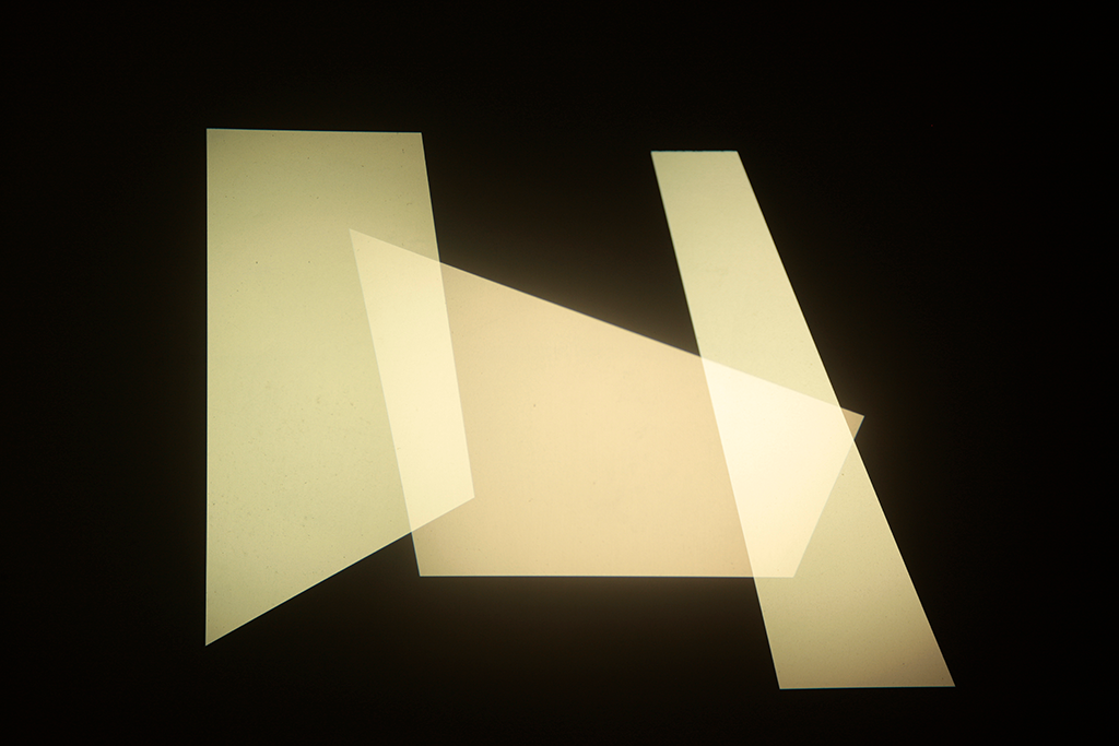 Sin título (tres proyectores, fotografías), 2013 : Francisco Ugarte