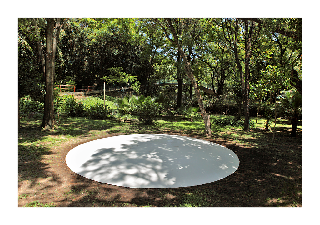 Sin título (Proyector de sombras), fotografía, 2009 : Francisco Ugarte