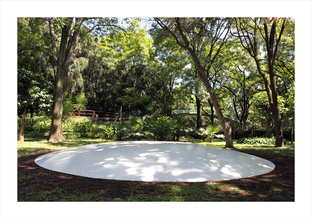 Sin título (Proyector de sombras), fotografía, 2009 : Francisco Ugarte