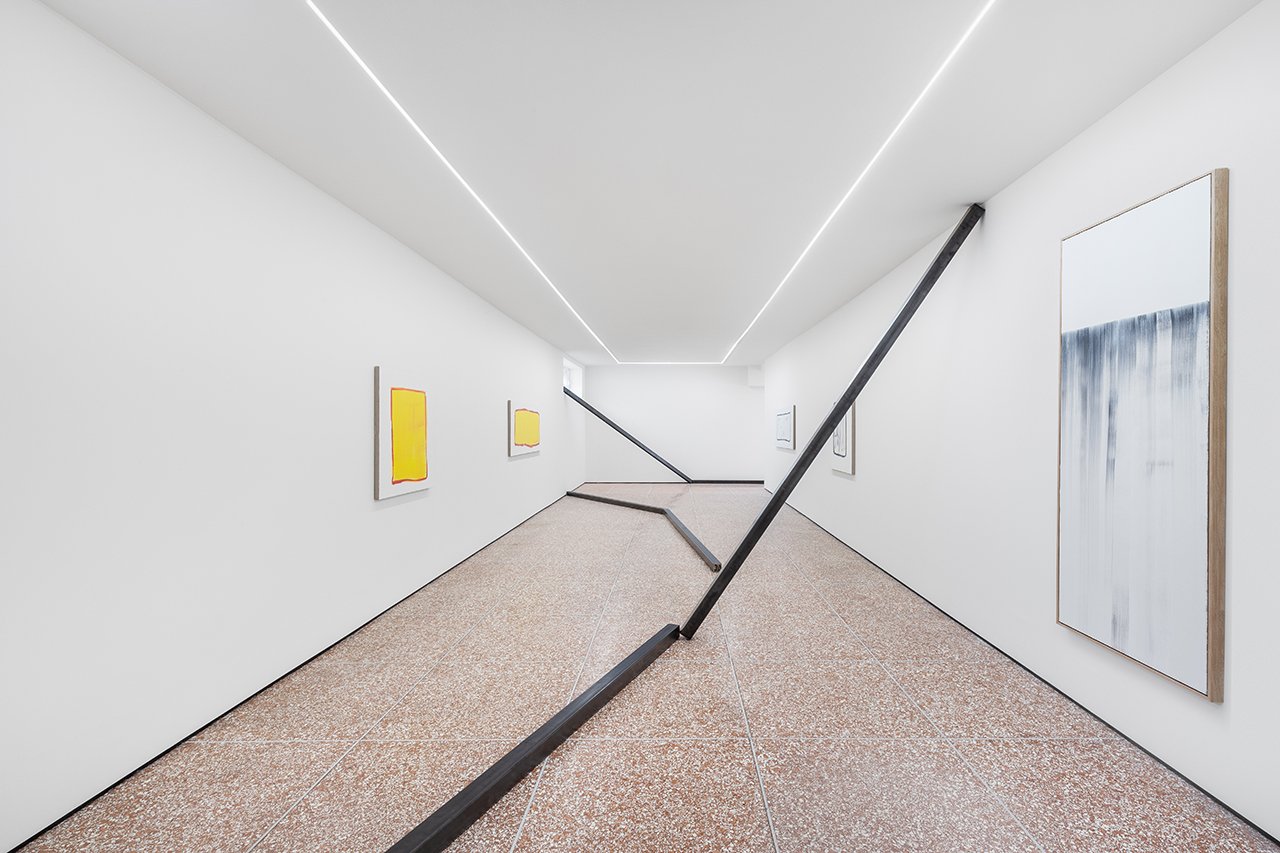 Amarillo casi Rojo, casi Azul : Francisco Ugarte