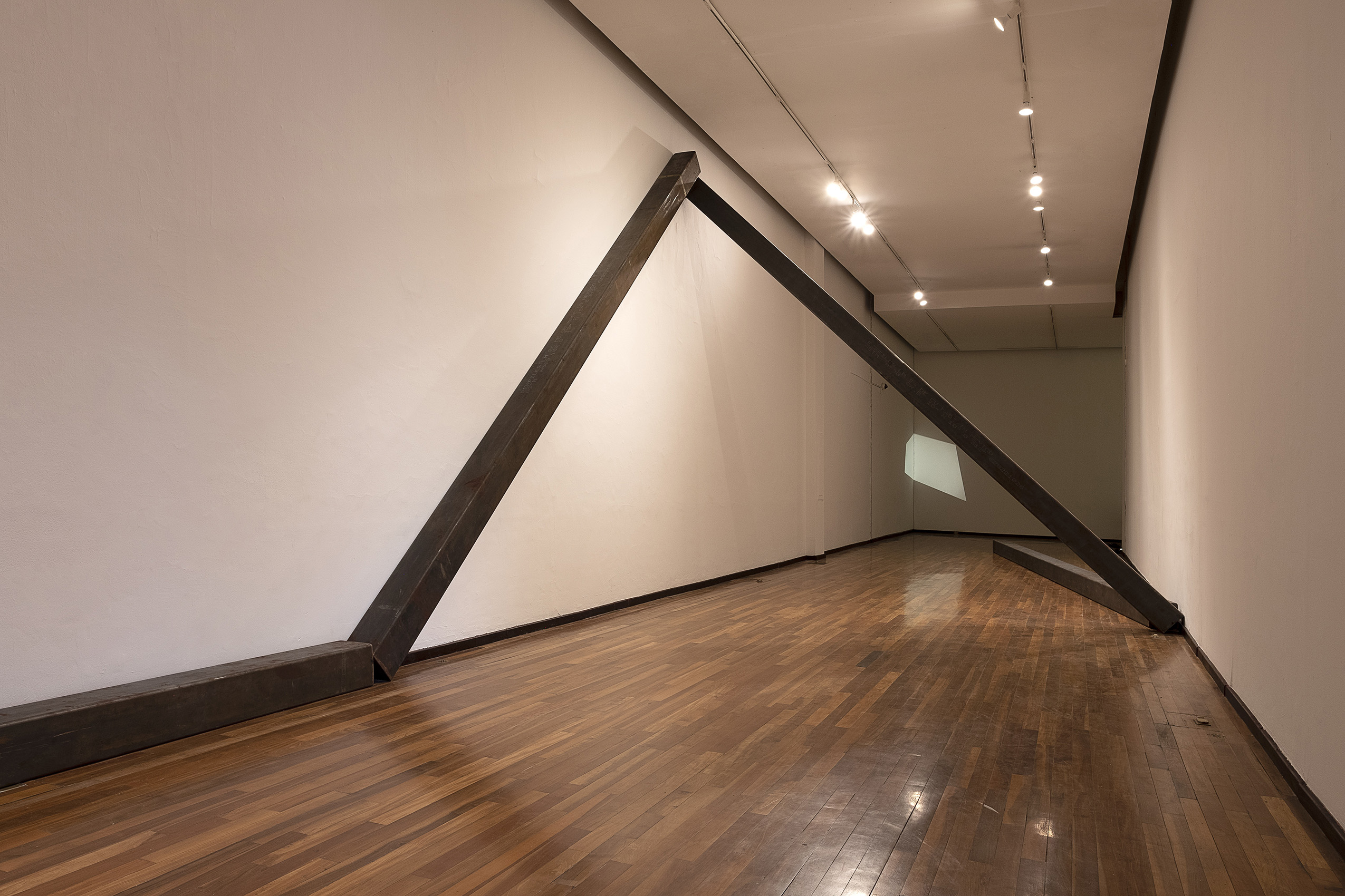 Aprehender lo sensible : Francisco Ugarte