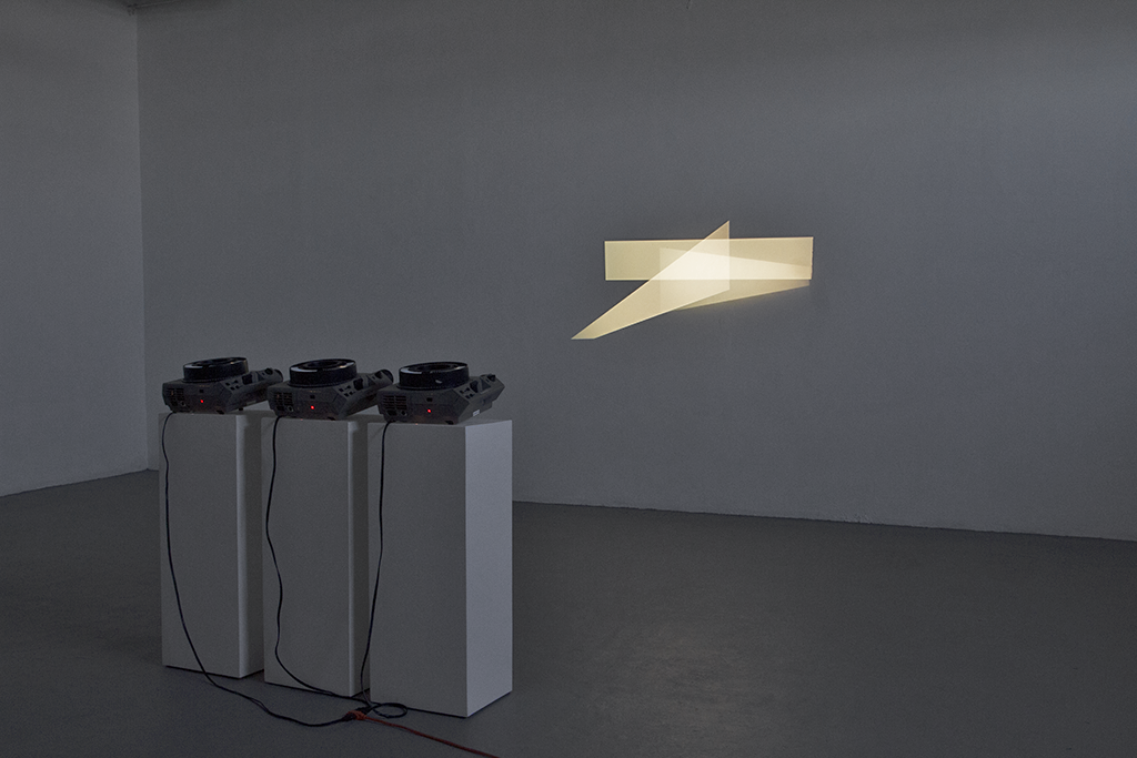 Sin título (Tres proyectores), 2010 : Francisco Ugarte