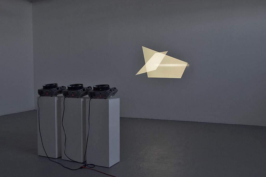 Sin título (Tres proyectores), 2010 : Francisco Ugarte