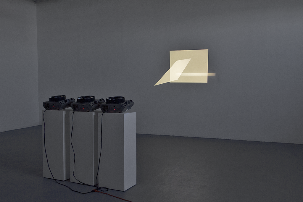 Sin título (Tres proyectores), 2010 : Francisco Ugarte