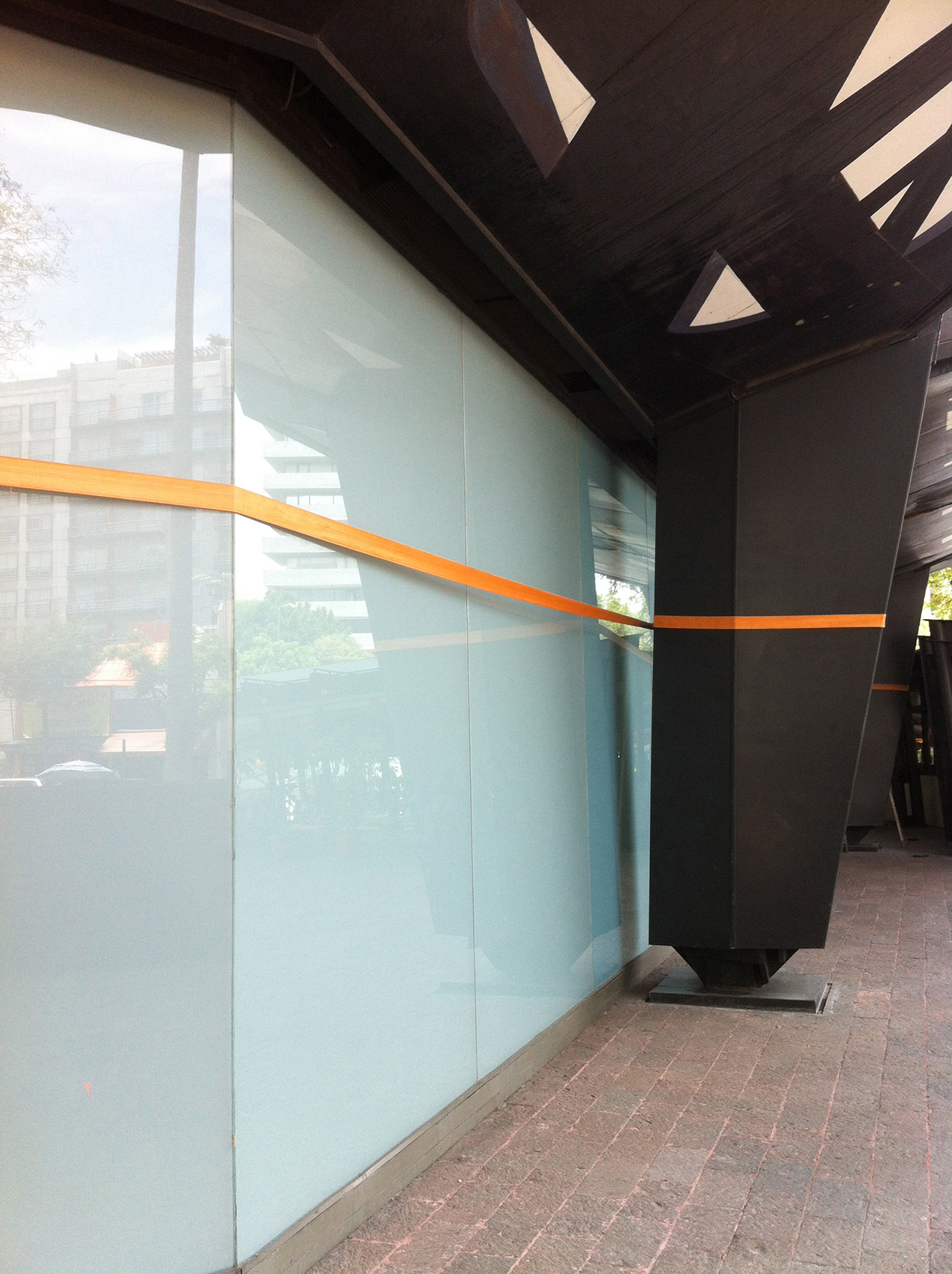 Intervención al Polyforum Siqueiros, 2012 : Francisco Ugarte